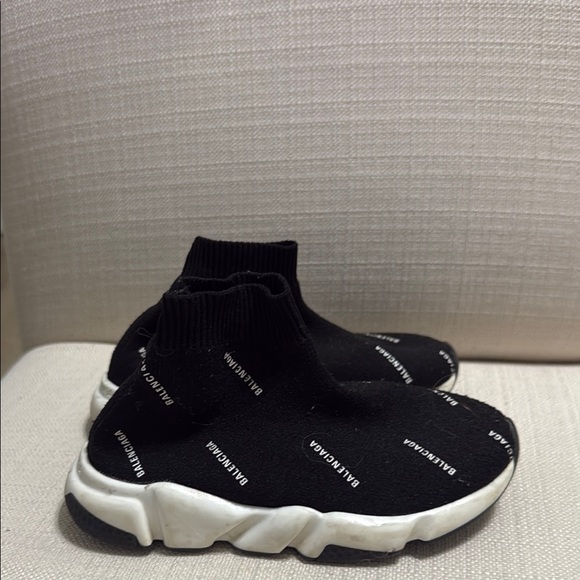 Balenciaga Kids Black and White Logo Sneakers - Picture 2 of 4